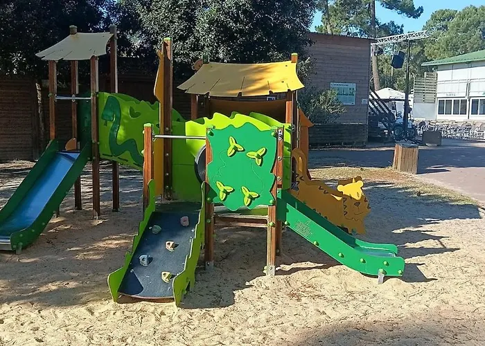 Mobil-home Bien Etre La Palmyre Holiday home *